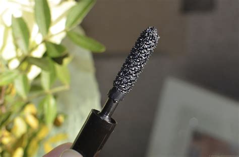 chanel revolution mascara review.